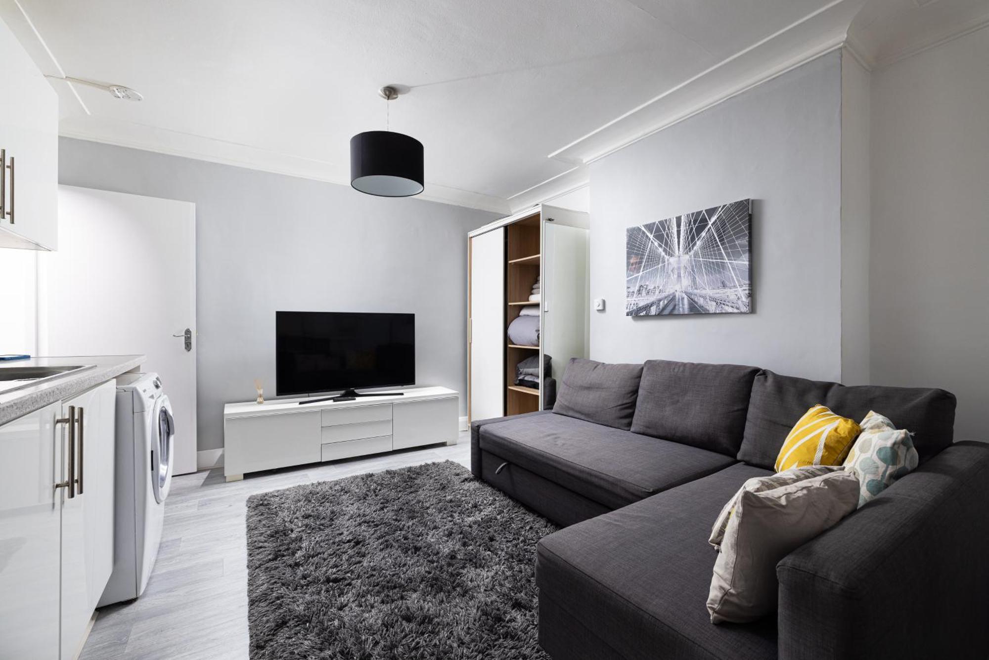 One Bedroom Apartment Opposite Brent Cross Station Londen Buitenkant foto